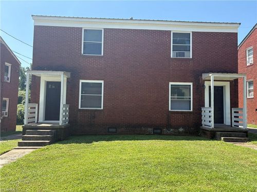 a-711 Chestnut Dr, High Point, NC, 27262-4737 | Card Image