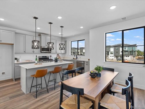 3-2078 S Holly St, Denver, CO, 80222-4886 | Card Image