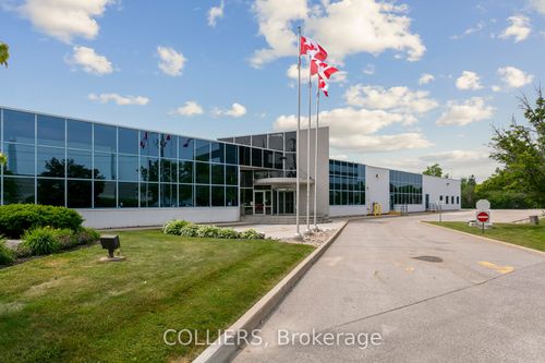 25 Dyas Rd, North York, ON, M3B1V7 | Card Image