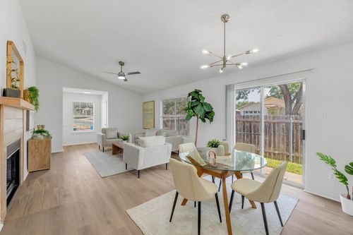 5901 Jacob Gln, Austin, TX, 78727-7024 | Card Image