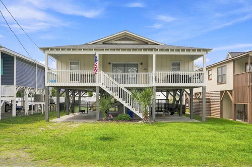 215 34th Ave N, North Myrtle Beach, SC, 29582-1862 | Card Image