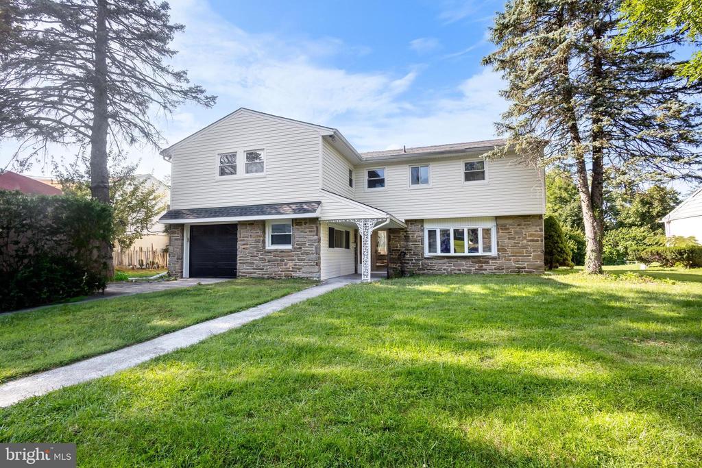 Richards Rd, Elkins Park, PA 19027