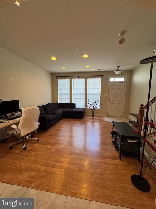 34a-1814 Poolside Ln, FREDERICK, MD, 21701-9356 | Card Image