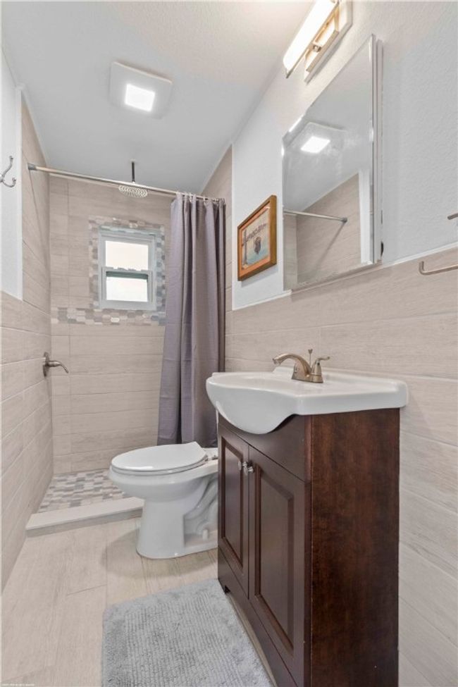 3755 Lakeview Dr, House other with 2 bedrooms, 2 bathrooms and null parking in Micco FL | Image 13