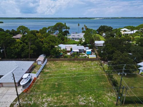 1125 Newfound Harbor Dr, MERRITT ISLAND, FL, 32952-2757 | Card Image