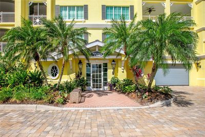 W41 - 1308 Old Stickney Point Road, Condo with 3 bedrooms, 2 bathrooms and null parking in Sarasota FL | Image 2