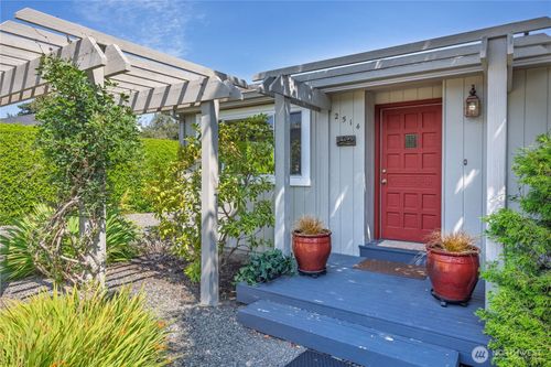 2514 Haines St, Port Townsend, WA, 98368-6217 | Card Image