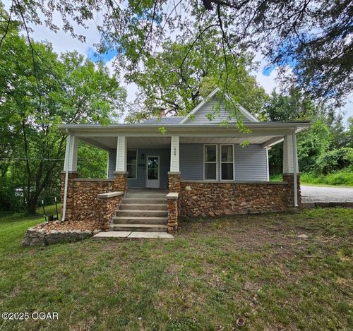 609 S College Street, Neosho, MO, 64850 | Card Image
