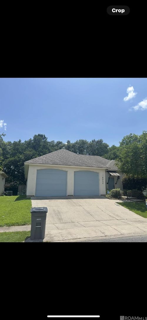 8952 Boone Dr, Baton Rouge, LA, 70810-2649 | Card Image