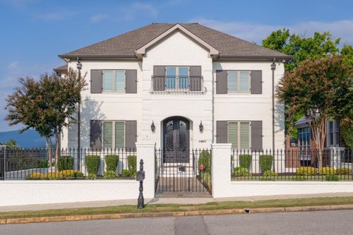 405 Forest Ave, Chattanooga, TN, 37405-3924 | Card Image