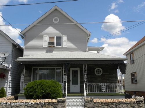 125 Hill St, Jessup, PA, 18434-1052 | Card Image