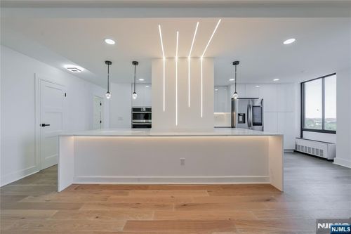 200 Winston, Cliffside Park, NJ, 07010 | Card Image