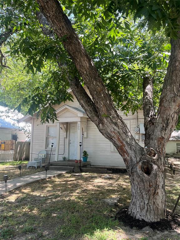 Elm St, Weatherford, TX 76086