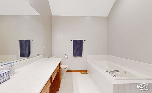 2232 Durand Dr, Townhouse with 2 bedrooms, 2 bathrooms and 2 parking in Downers Grove IL | Image 14