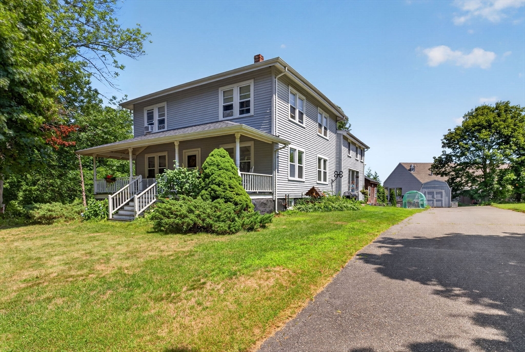 425 Old Somerset Ave, North Dighton, MA 02715