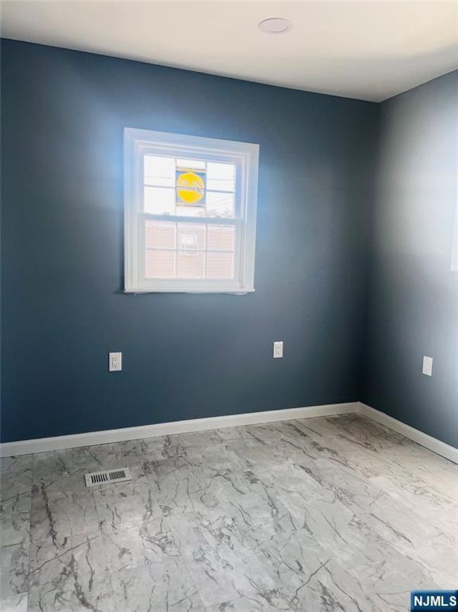 4 Metro Ave, House other with 2 bedrooms, 1 bathrooms and null parking in Moonachie NJ | Image 7