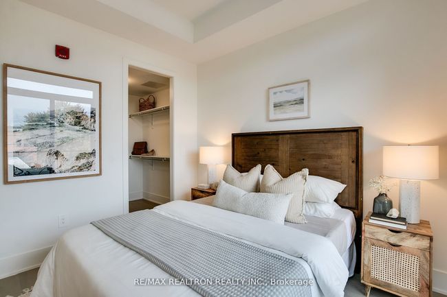 404 - 495 Logan Ave, Condo with 2 bedrooms, 2 bathrooms and 1 parking in Toronto ON | Image 13