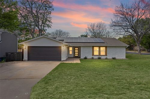 7900 Keneshaw Dr, Austin, TX, 78745-6914 | Card Image