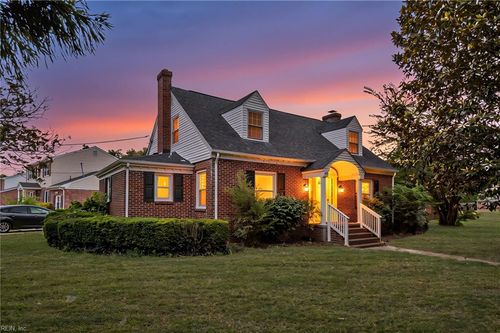 42 Rens Rd, Poquoson, VA, 23662-1610 | Card Image