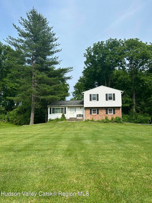 48 Kensington Dr, Hopewell Junction, NY, 12533-5838 | Card Image