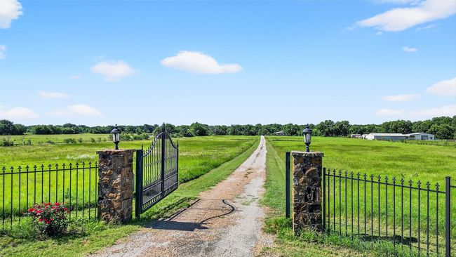 12041 Bell Rd, House other with 3 bedrooms, 2 bathrooms and null parking in Pilot Point TX | Image 34