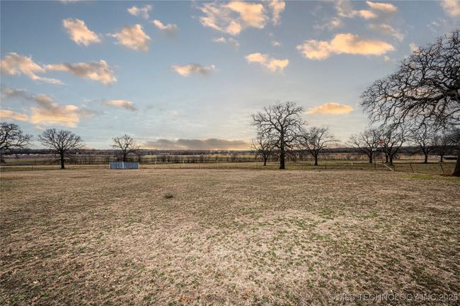 25209 E County Road 1730, House other with 4 bedrooms, 3 bathrooms and null parking in Elmore City OK | Image 9