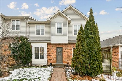 31-1085 Harrogate Dr, Ancaster, ON, L9K1R2 | Card Image