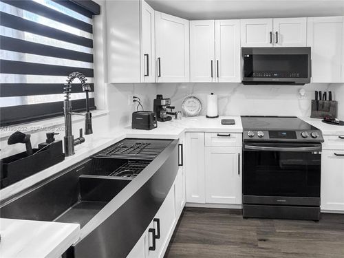 apt-h2-110 Sw 108th Ave, Miami, FL, 33174-1440 | Card Image