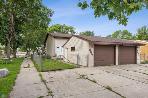 3094 23rd St S, Fargo, ND, 58103-5883 | Card Image