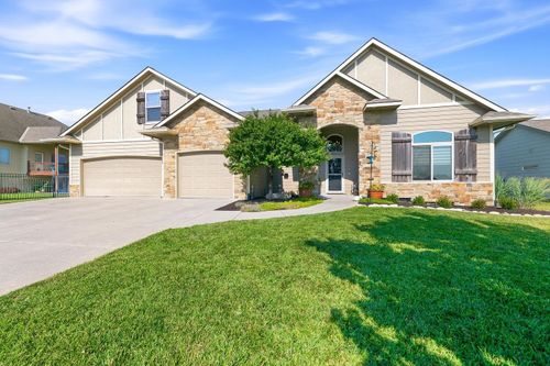 2319 S Vintage Dr, Andover, KS, 67002-7578 | Card Image