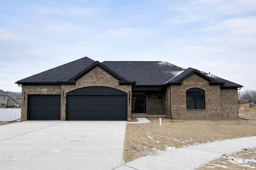 26069 Pennington Ct, Brownstown, MI, 48134-1634 | Card Image