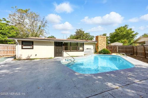 588 Madeira Dr, ORANGE PARK, FL, 32073-4331 | Card Image