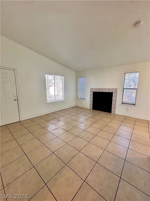 d-5054 Spencer St, Las Vegas, NV, 89119-2114 | Card Image
