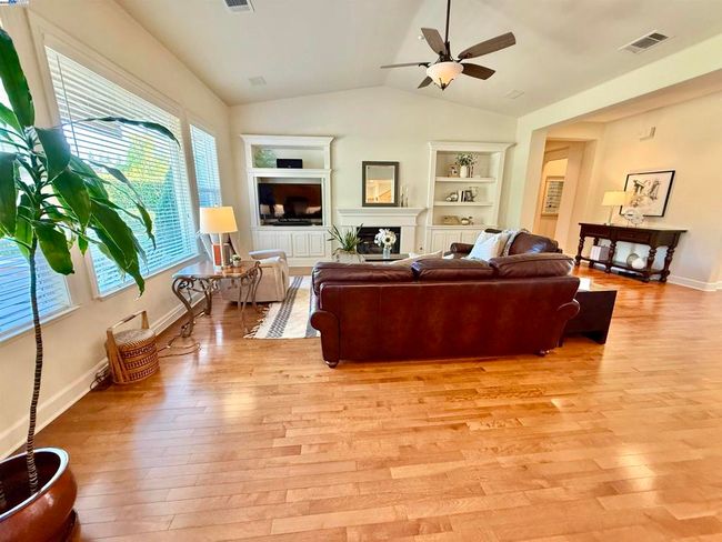 2381 Allegro St, House other with 4 bedrooms, 3 bathrooms and 3 parking in Livermore CA | Image 15