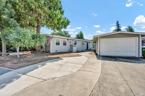 12773 Island Cir, Clearlake Oaks, CA, 95423-8424 | Card Image