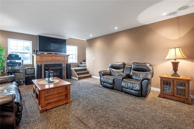 820 10th Ave, House other with 4 bedrooms, 3 bathrooms and 6 parking in Campbell River BC | Image 4