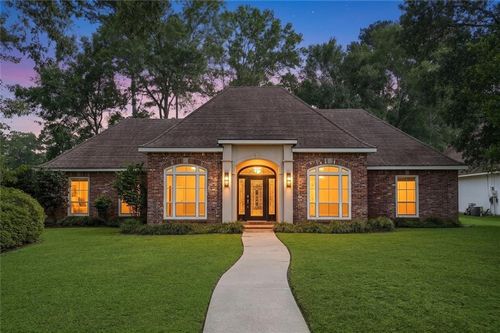 123 Fontainbleau Dr, Mandeville, LA, 70471-6434 | Card Image