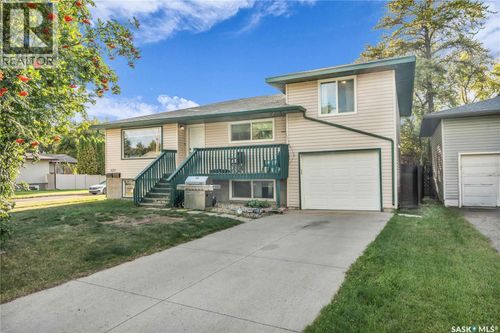 1601 Av F N, Saskatoon, SK, S7L1Y1 | Card Image