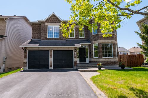 34 Keighley Cir, Kanata, ON, K2K3H8 | Card Image