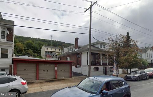 625 N 13th St, READING, PA, 19604-2613 | Card Image