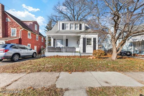 111 Lake Avenue, Hamilton, NJ, 08610 | Card Image