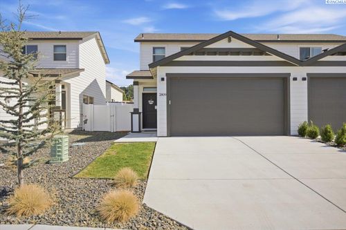 2809 66th Pl, Pasco, WA, 99301-2668 | Card Image