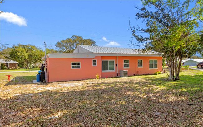 3755 Lakeview Dr, House other with 2 bedrooms, 2 bathrooms and null parking in Micco FL | Image 17