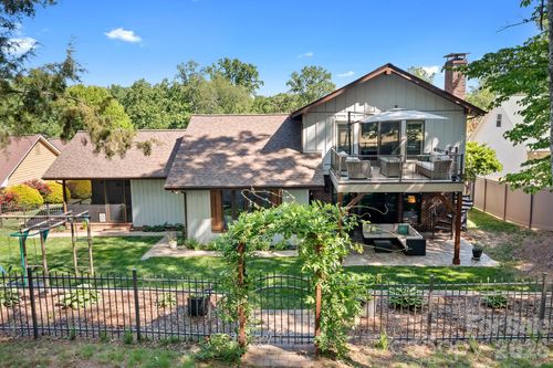 3469 Lake Shore Rd S, Denver, NC, 28037-8234 | Card Image