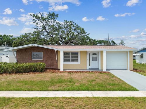 5033 Tammy Ln, HOLIDAY, FL, 34690-4456 | Card Image