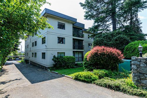 201-1875 Lansdowne Rd, Saanich, BC, V8P1A9 | Card Image