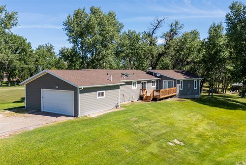174 Woodland Estates Rd, Great Falls, MT, 59404-6405 | Card Image