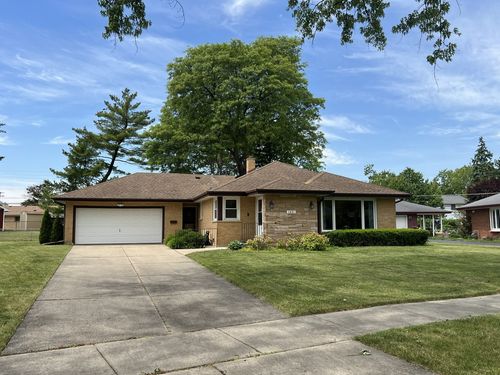 1431 E Emmerson Ln, Mount Prospect, IL, 60056-2603 | Card Image