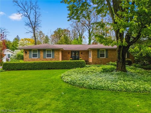 5080 Shamrock Ave Nw, North Canton, OH, 44720-7451 | Card Image