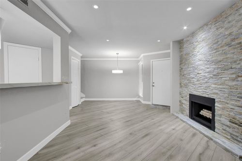 apt-16-17202 Imperial Valley Dr, Houston, TX, 77060-1534 | Card Image